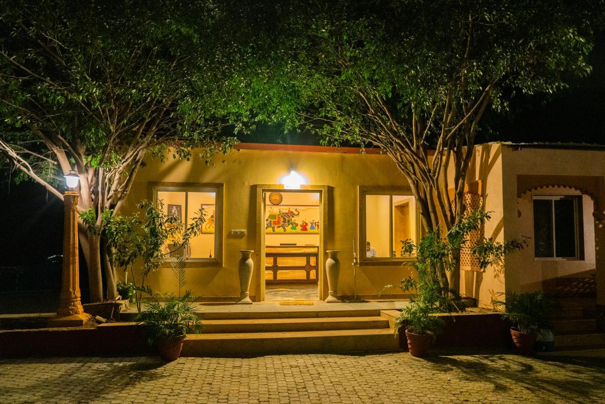 Udai Nature Valley Resort - A Peace Full Farmhouse Resort أُودايبور المظهر الخارجي الصورة