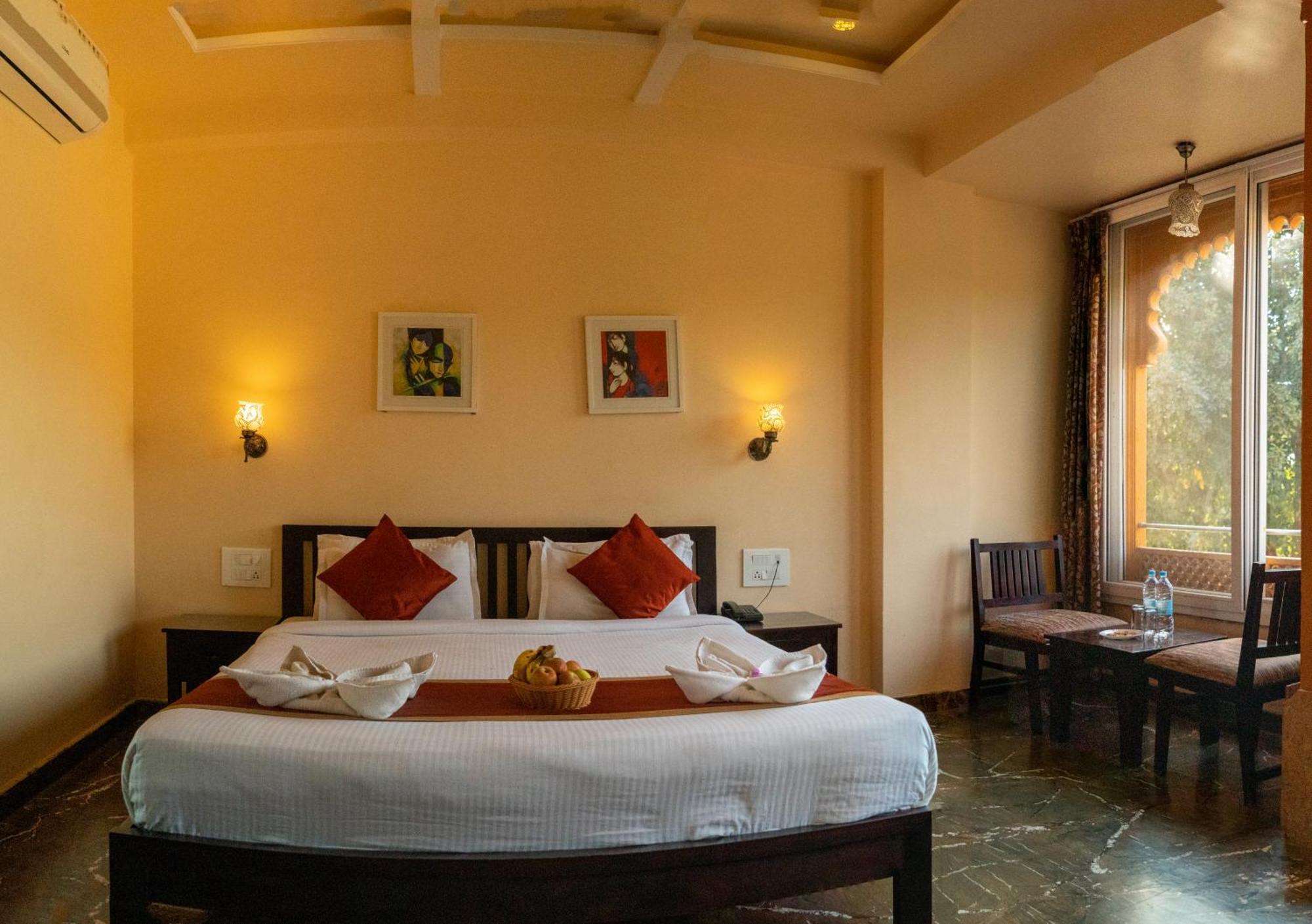 Udai Nature Valley Resort - A Peace Full Farmhouse Resort أُودايبور المظهر الخارجي الصورة