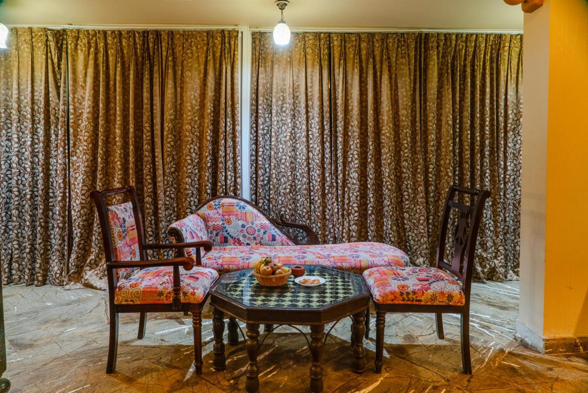 Udai Nature Valley Resort - A Peace Full Farmhouse Resort أُودايبور المظهر الخارجي الصورة